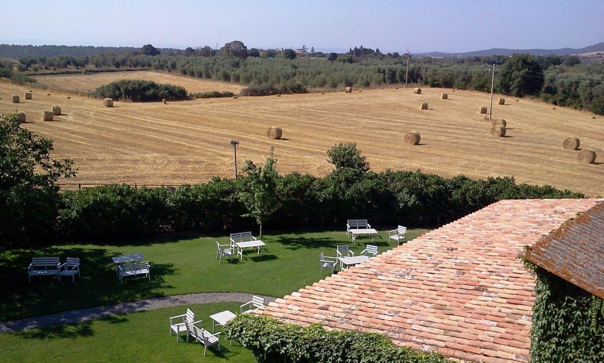 Agriturismo Casale Bonaparte Cellere Luaran gambar