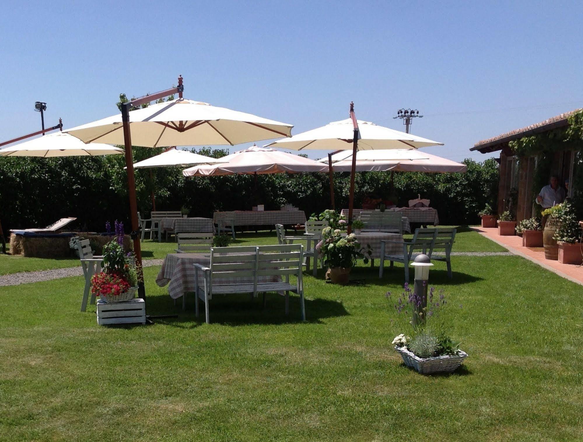 Agriturismo Casale Bonaparte Cellere Luaran gambar