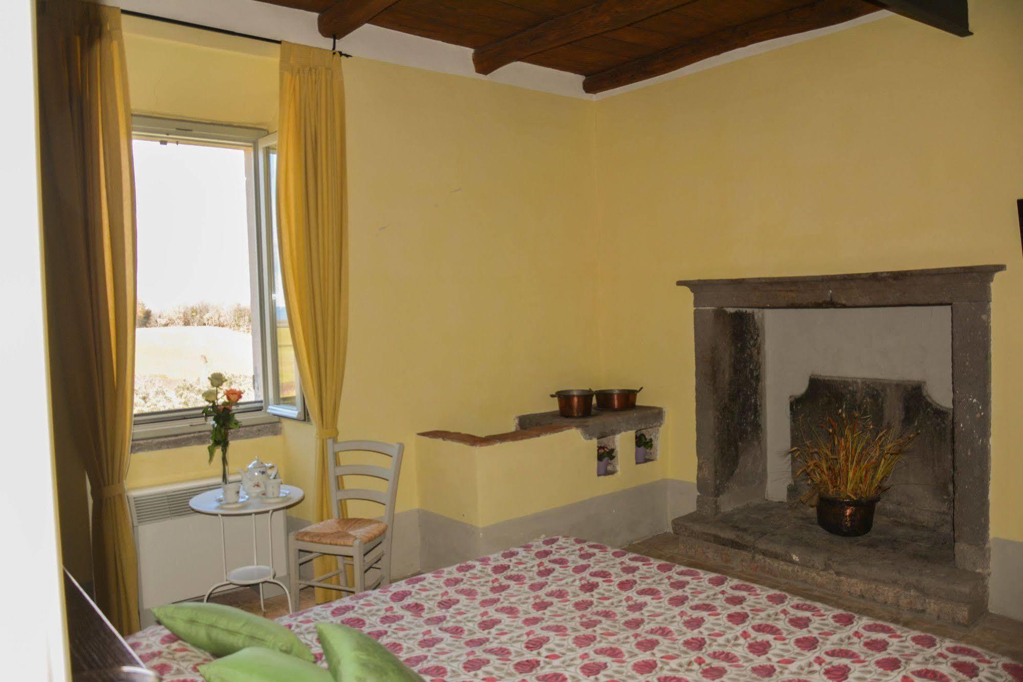 Agriturismo Casale Bonaparte Cellere Luaran gambar